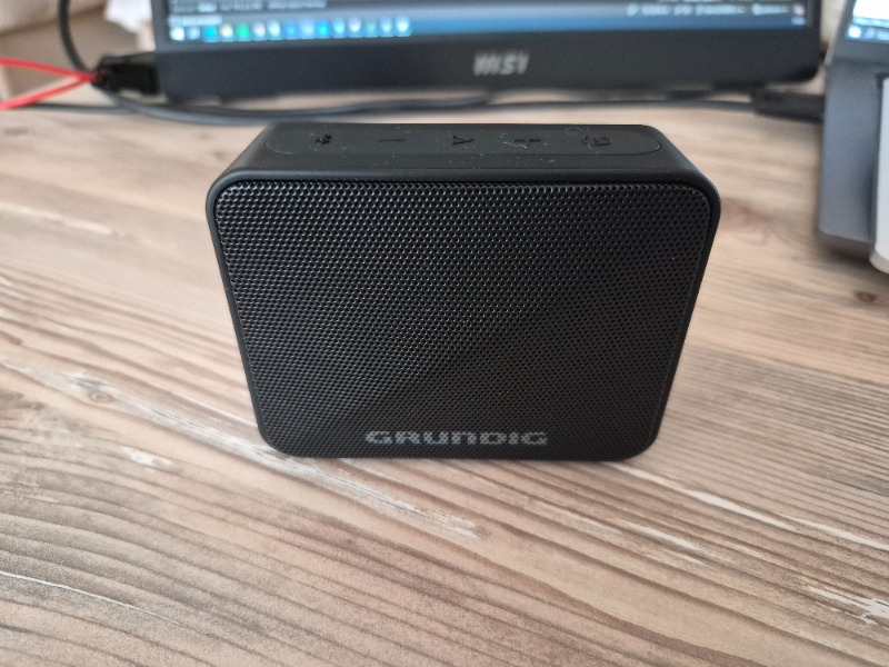 Grundig Solo+ Bluetooth Hoparlör Siyah