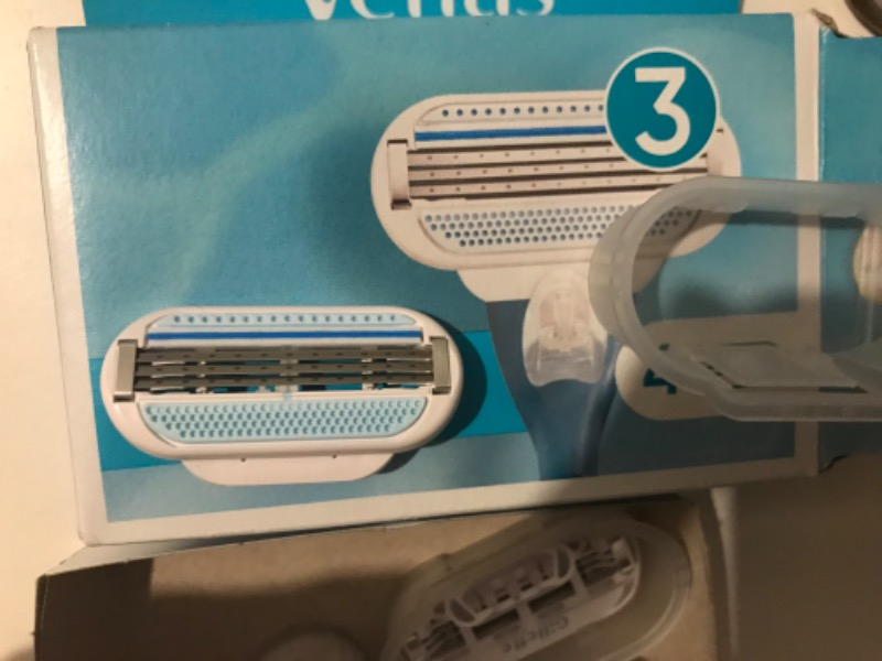 Gillette Venus Yedek Kadın Tıraş Bıçağı 4'lü