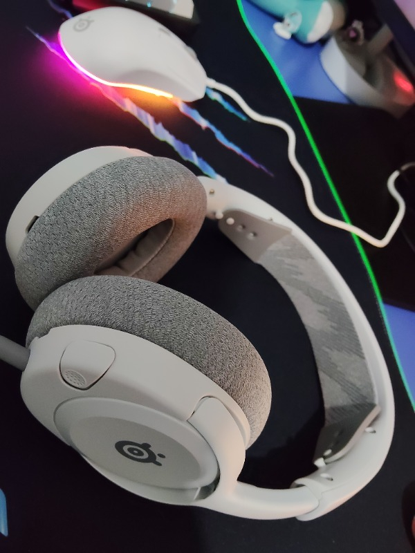 Steelseries Arctis Nova 1 Multi-System Oyun Kulaklığı - Beyaz