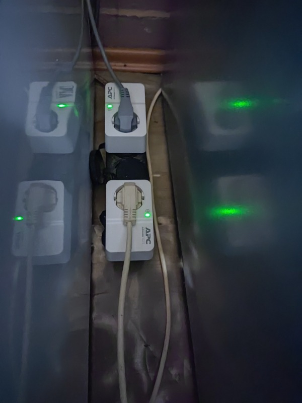 Schneider Electric APC Tekli Akım Korumalı Priz 230V