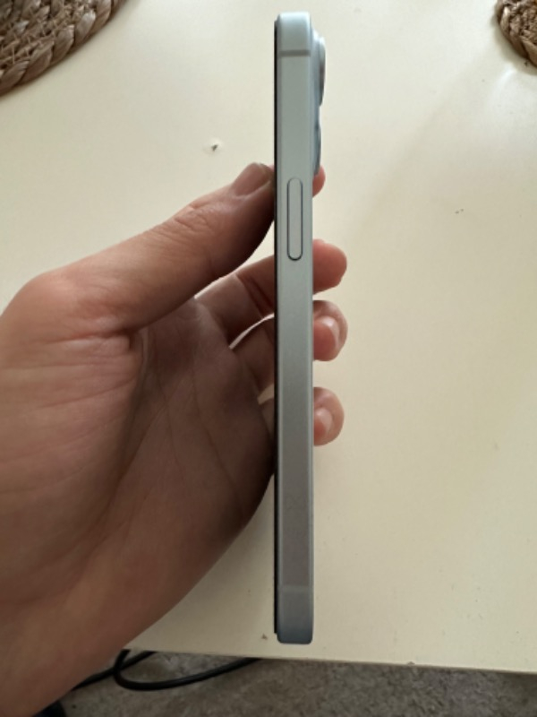 iPhone 15 256 GB