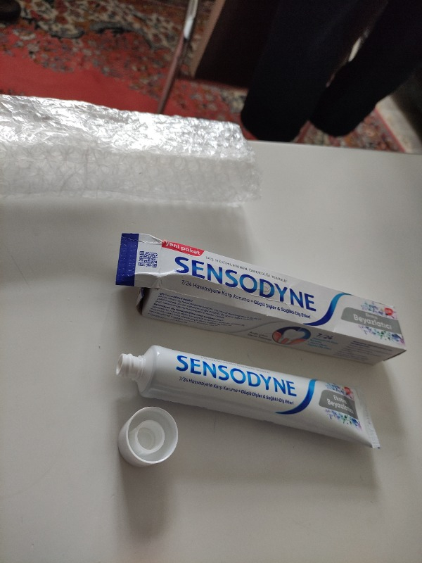 Sensodyne Hassas Dişler İçin Beyazlatıcı Diş Macunu 75 Ml