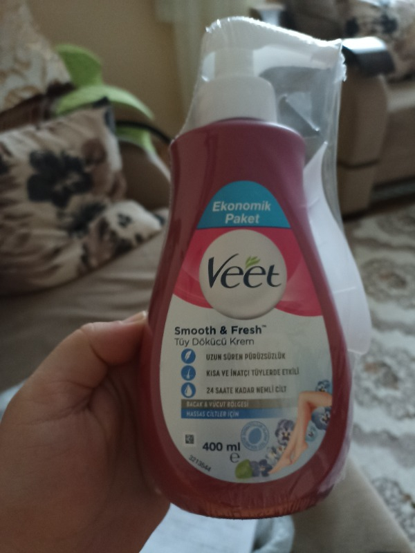 Veet Tüy Dökücü Krem Bacak & Vücut Bölgesi Hassas Ciltler 400 ml