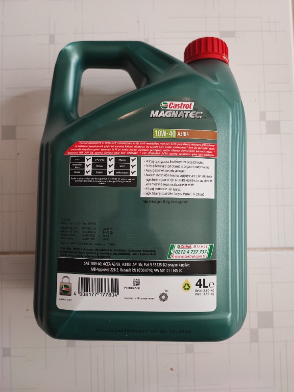 Castrol Magnatec 10W-40 A3/B4 Benzinli Araçlar için 4 Litre Motor Yağı ( Üretim Yılı: 2022 )