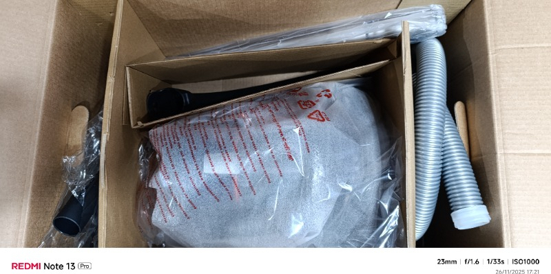 Electrolux EUFC81DB Ultra Flex 650 W Toz Torbasız Elektrikli Süpürge