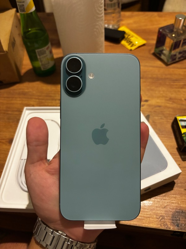 Apple iPhone 16 Plus 128GB Deniz Mavisi