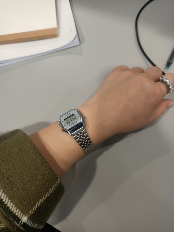 Casio LA680WA-7DF Digital Kadın Kol Saati