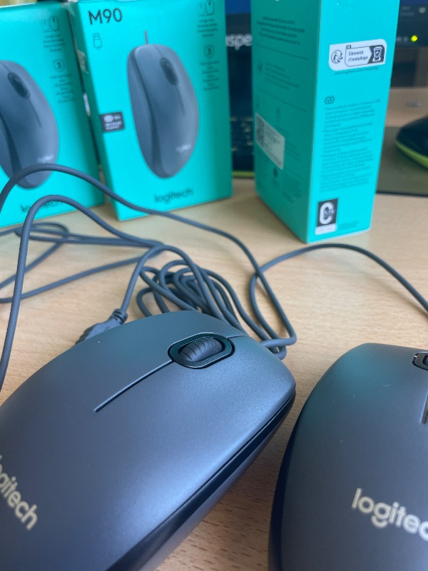 Logitech M90 USB Optik Kablolu Mouse - Siyah