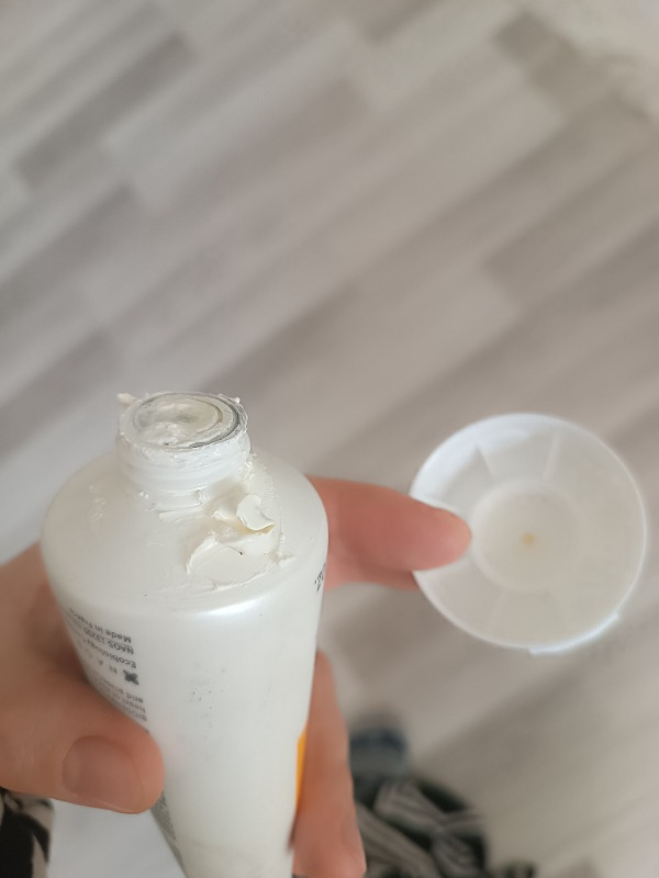 Bioderma Photoderm SPOT SPF50+ Yüksek Korumalı Yüz ve Vücut Güneş Kremi 150 ml