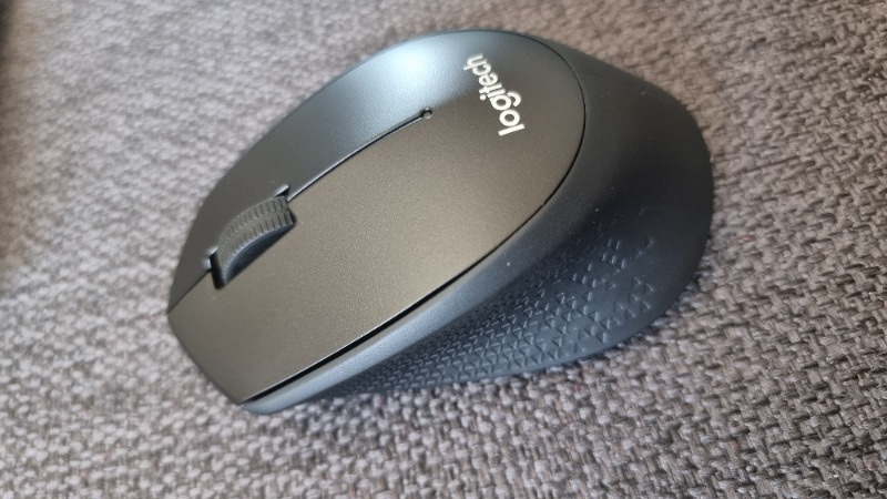 Logitech M330 Sessiz Kablosuz Optik Mouse - Siyah