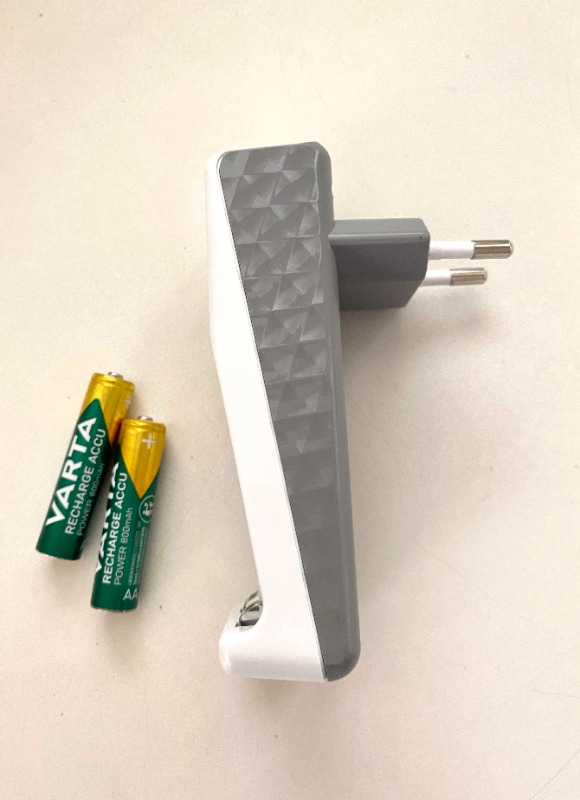 VARTA Mini Charger +2 adet 800mAh AAA Şarj Edilebilir Pil