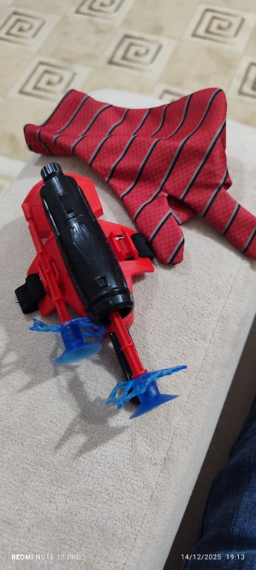 Kids  Spiderman Ağ Atan Eldiven Set -  Ok Atan Örümcek Adam Eldiveni