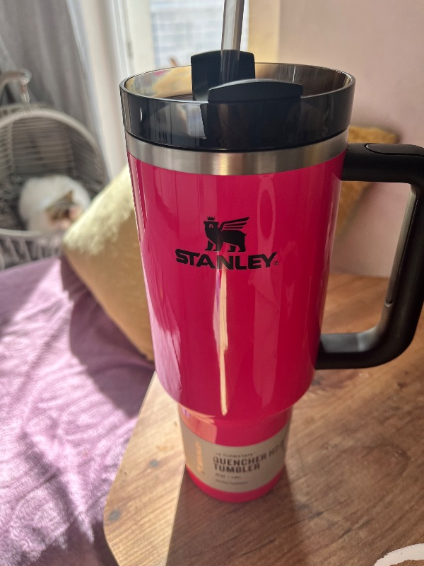 Stanley Quencher Neon Özel Seri Pipetli Termos 1,18 Lt
