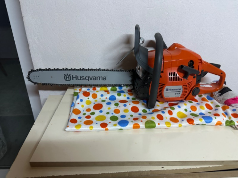 Husqvarna 445 Benzinli Ağaç Motoru 45 cm Pala