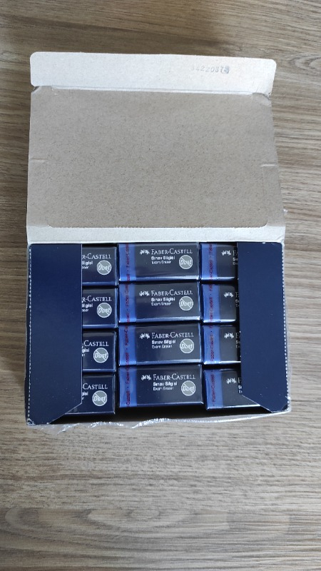 Faber-Castell No:24 Orta Boy Mavi Sınav Silgisi 24'lü