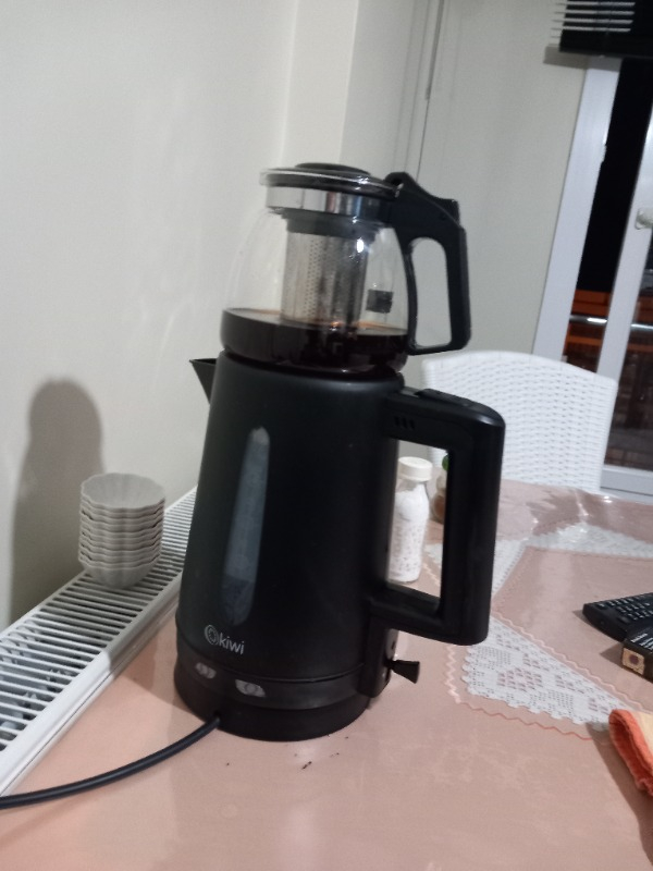 Kiwi KTM-2907 2200 W Cam Demlikli Çay Makinesi
