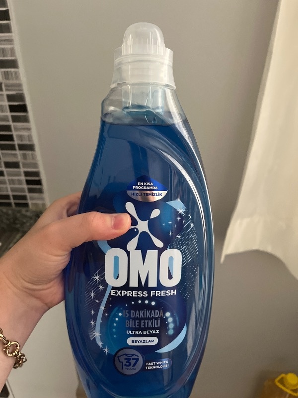 Omo Express Fresh Ultra Beyaz Sıvı Çamaşır Deterjanı 1480 ml x1