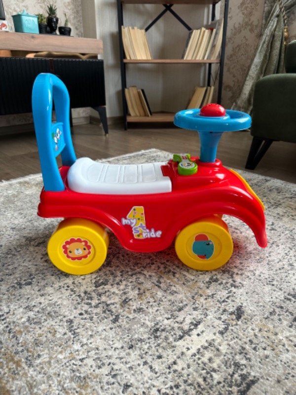 Fisher-Price İlk Arabam