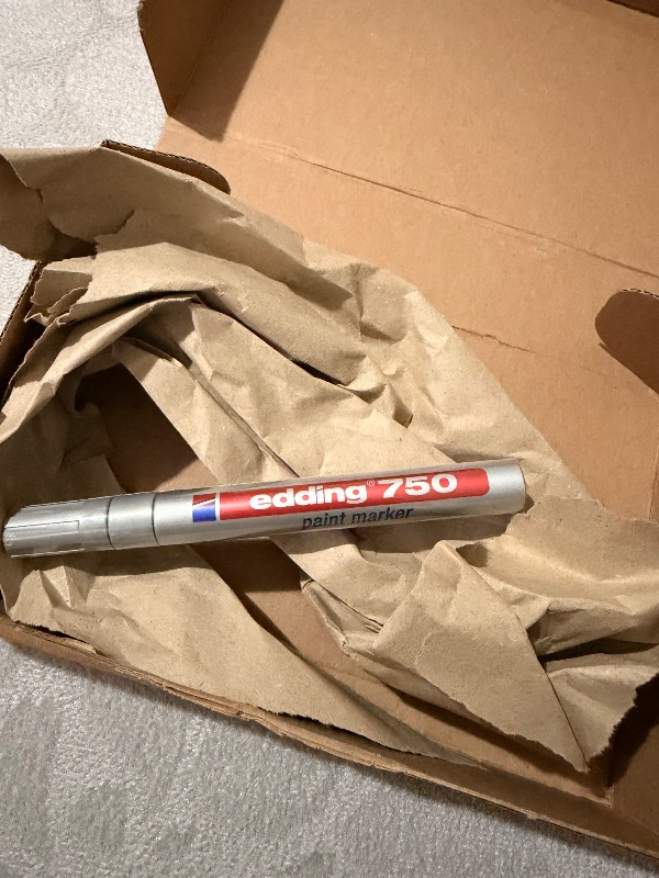 Edding 750 Boya Dekor Beyaz Marker Kalemi Gümüş