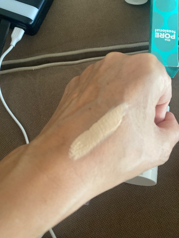 NYX Professional Makeup Bare With Me Kapatıcı Serum 2.5 Medium Vanilla Concealer