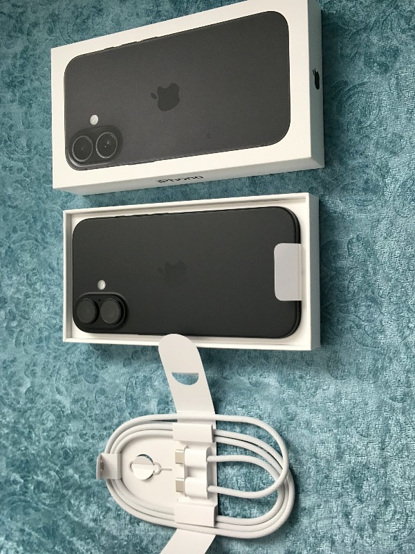iPhone 16 128GB Siyah