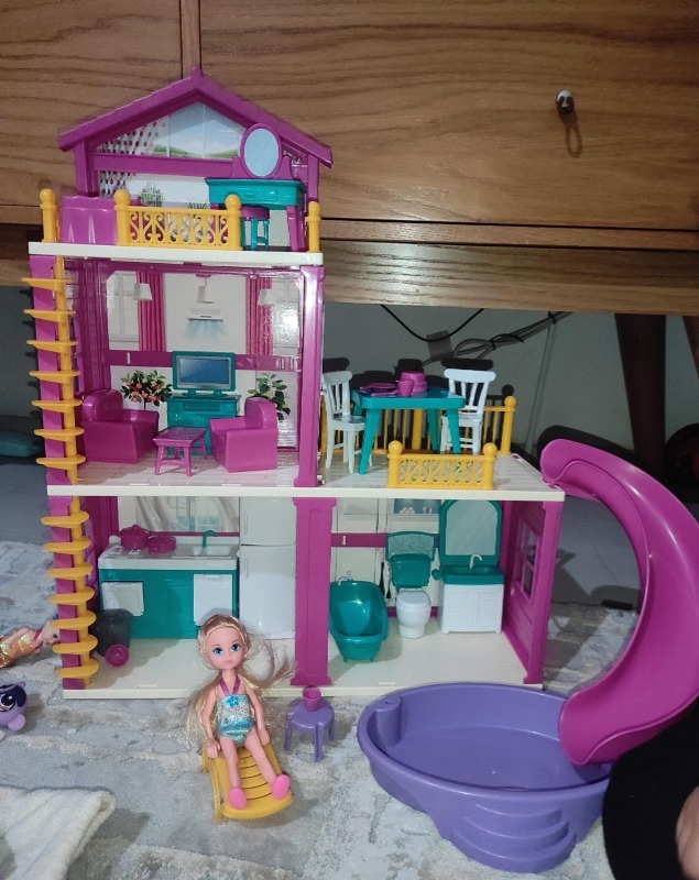 Lola’nın Tatil Evi
