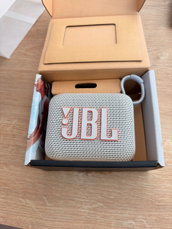 JBL Go4, Bluetooth Hoparlör, IP67, Beyaz