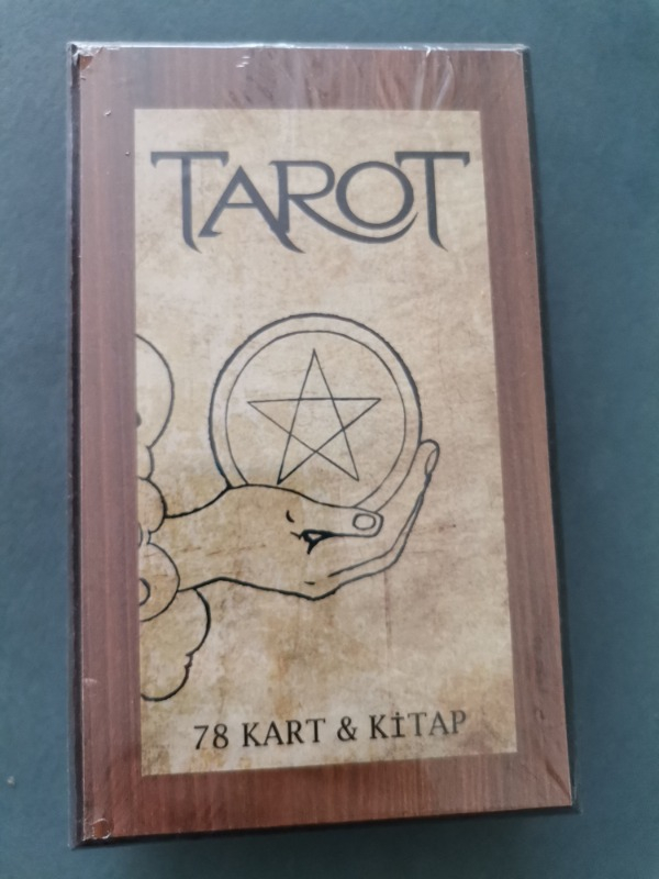 Tarot Destesi ve Kitabı (Ahşap Kutulu) - Hilal Altundal