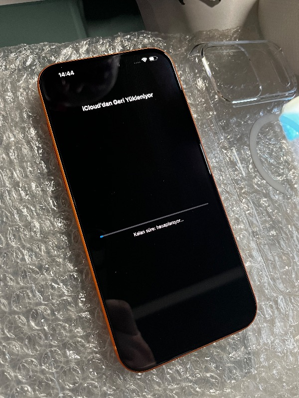 Apple iPhone 17 Pro Max 256 GB Kozmik Turuncu