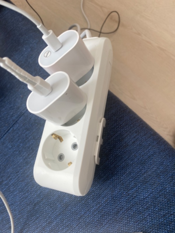 Viko 2 Metre Kablolu Topraklı Çocuk Korumalı Üçlü Priz