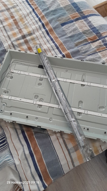 Lg 32MB17HM LED Bar Takım