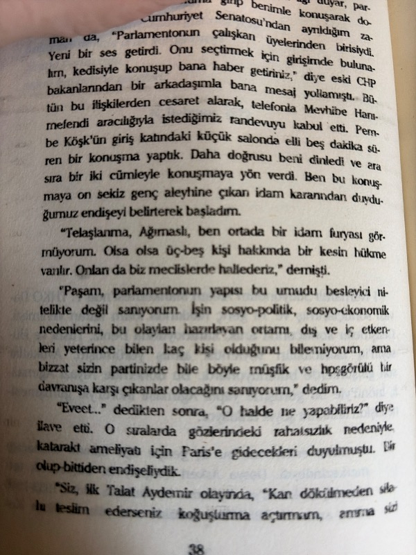 Darağacında Üç Fidan - Nihat Behram
