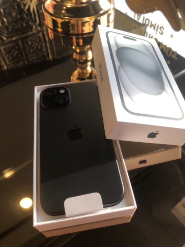 iPhone 15 256 GB
