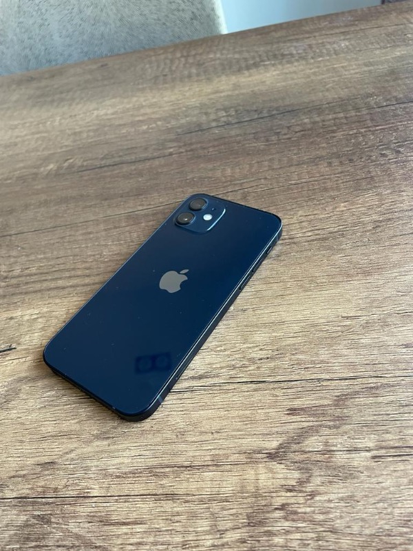 iPhone 12 64 GB