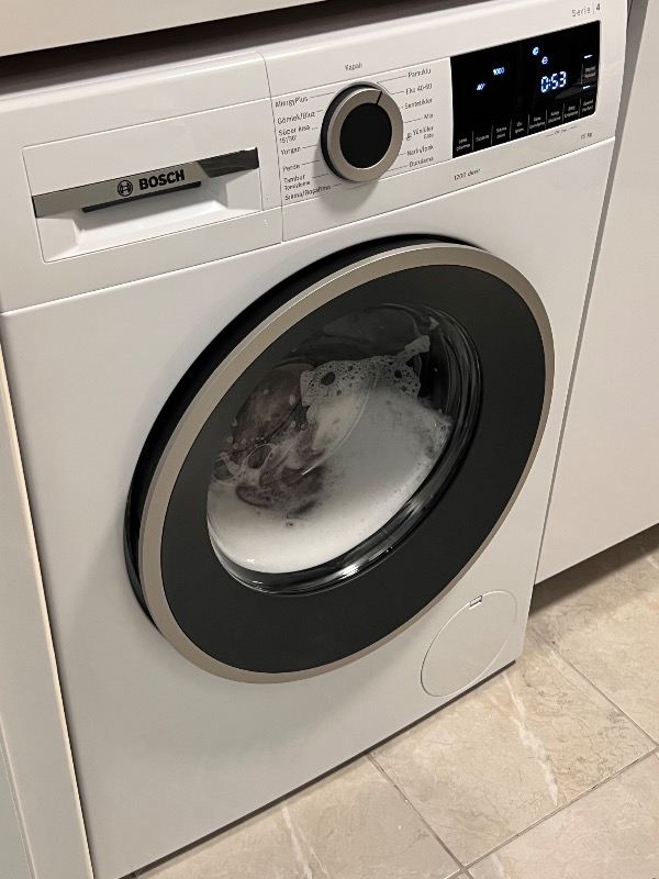 Bosch Serie 4 Çamaşır Makinesi 10 kg 1200 Dev./dak.  Beyaz WGA25202TR