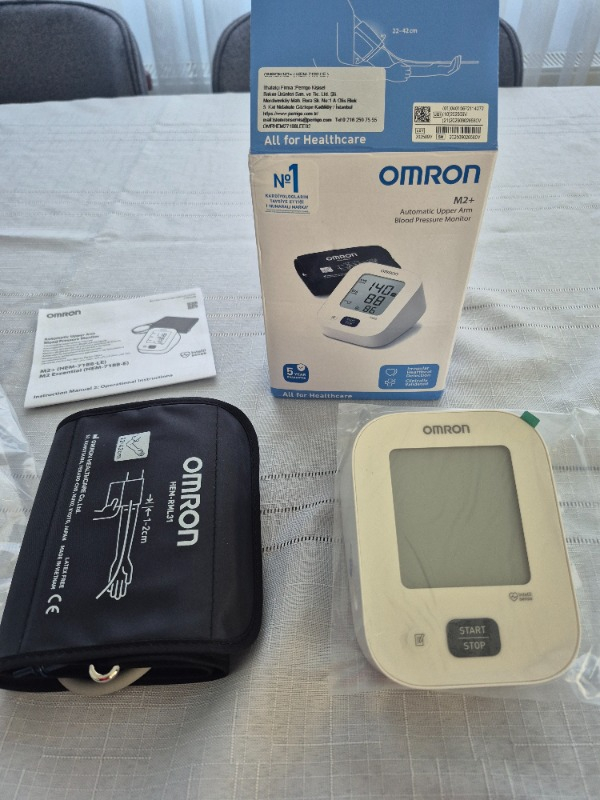 Omron M2+ Digital Koldan Ölçer Tansiyon Aleti