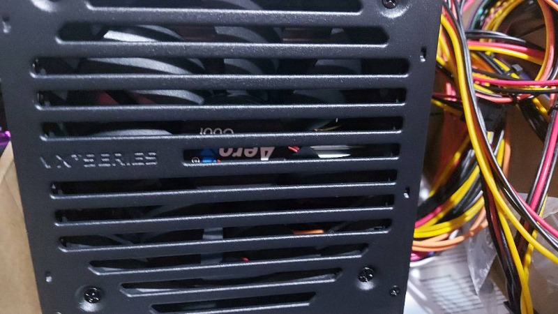 Aerocool VX Plus 500W Güç Kaynağı (AE-VXP500)