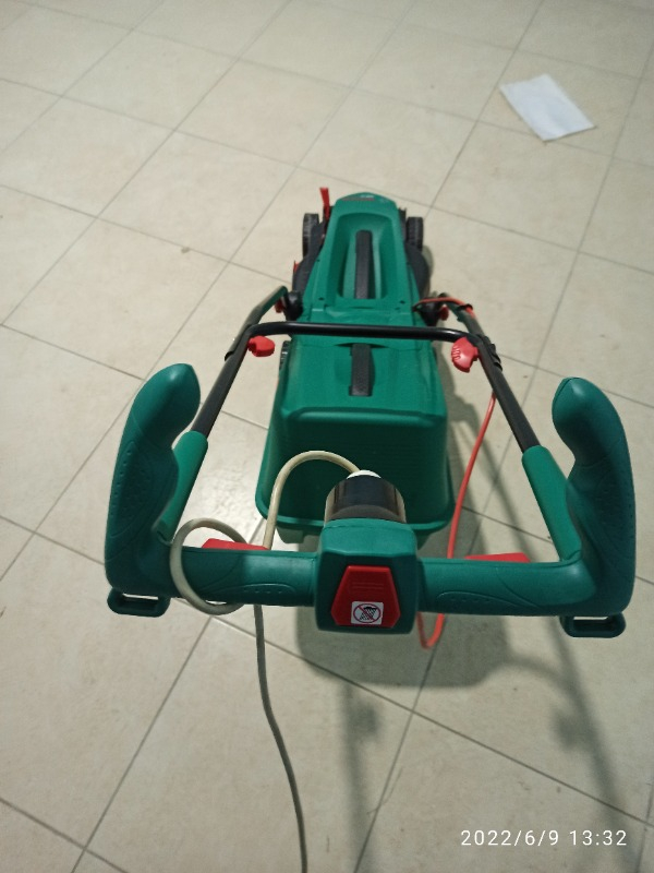 Bosch ARM 34 Elektrikli Çim Biçme Makinesi