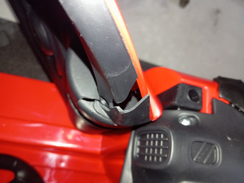 Dolu Ride-On 12V Kumandalı Akülü Araba 8191