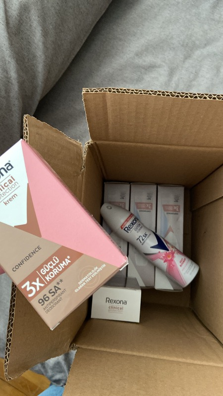 Rexona Kadın Sprey Deodorant Sexy Bouquet 72 Saat Kesintisiz Üstün Koruma 150 ml