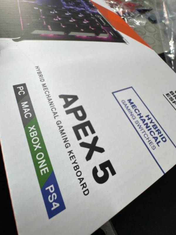 SteelSeries Apex 5 Hibrit Mekanik Gaming Klavye