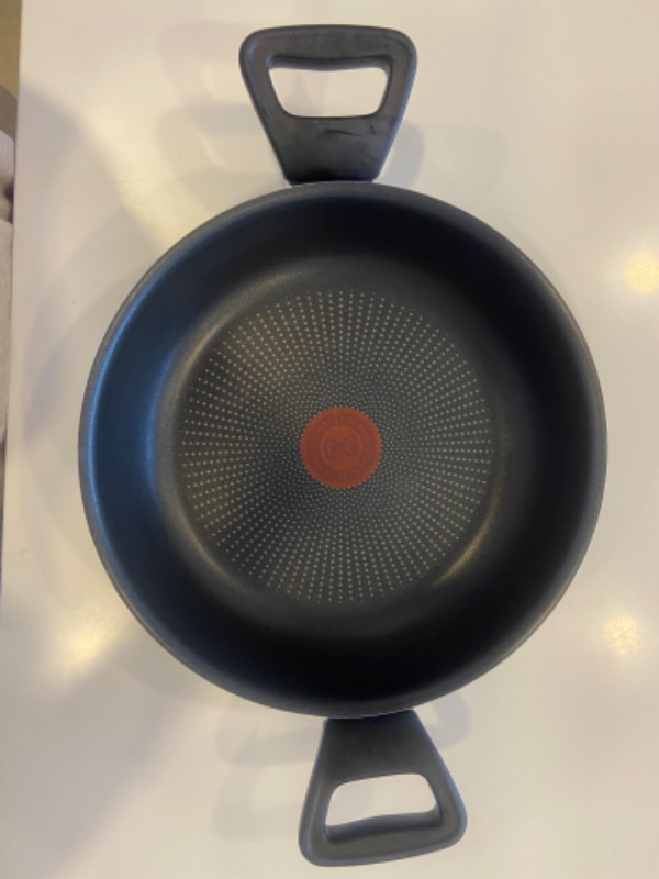 Tefal C38470 Titanyum 2X XL Kapaklı Sahan 24 cm - 2100123254