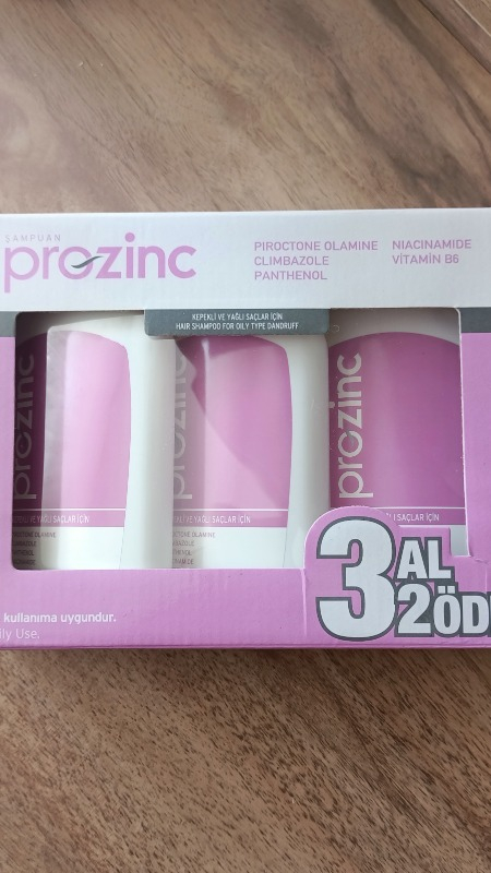 Prozinc Kepek Şampuanı Normal ve Yağlı Saçlar Için Günlük Saç Bakım Şampuanı 3x300 Ml