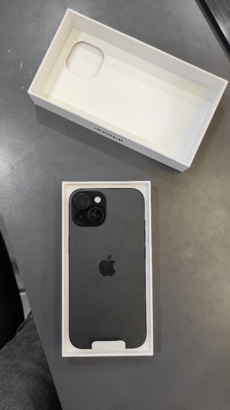 iPhone 15 256 GB