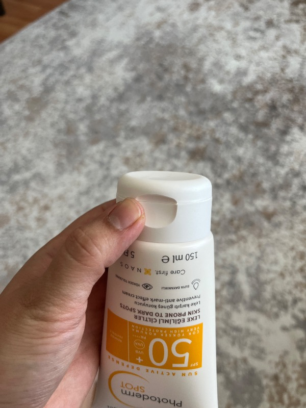 Bioderma Photoderm SPOT SPF50+ Yüksek Korumalı Yüz ve Vücut Güneş Kremi 150 ml