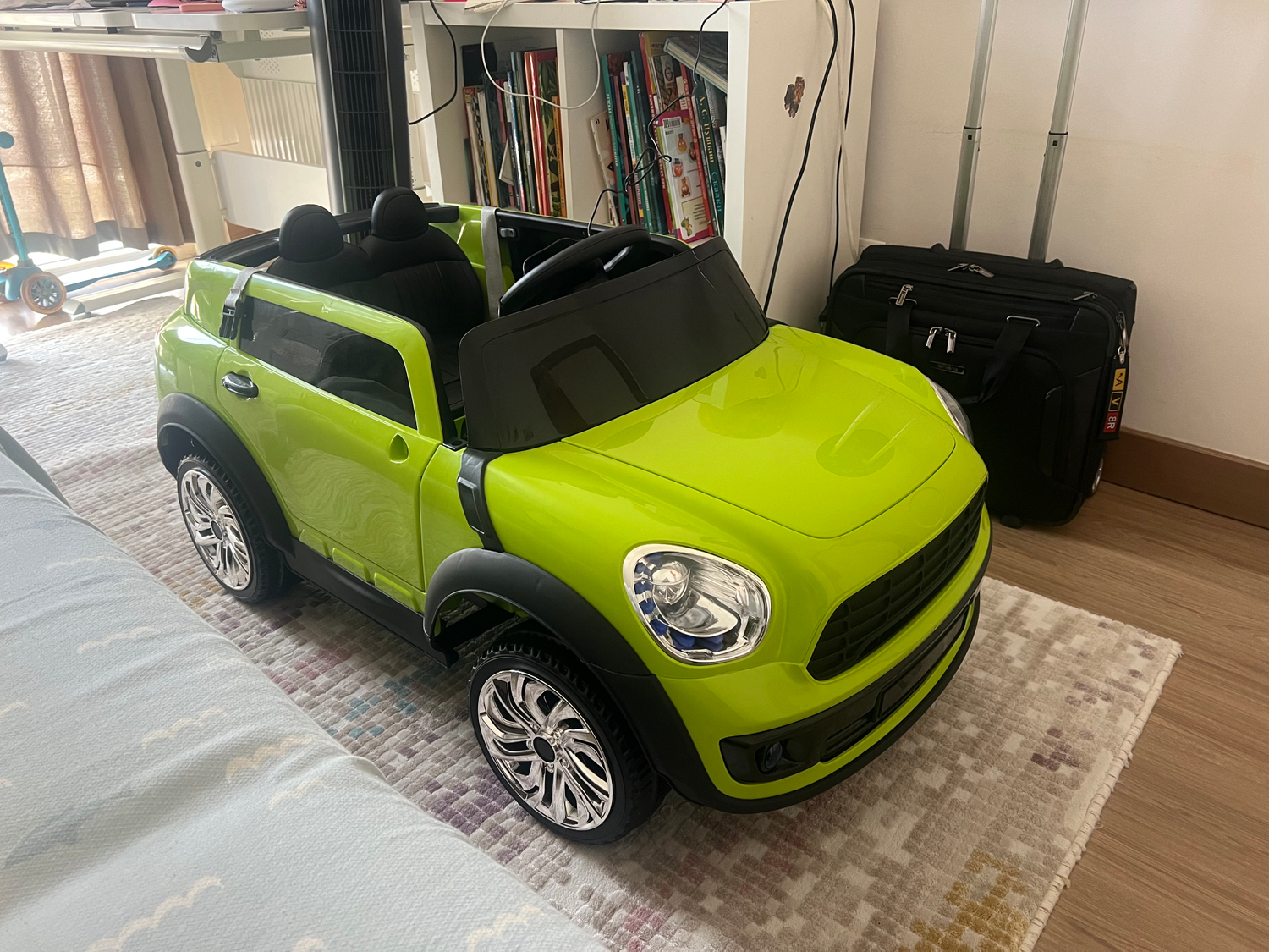Dolu Ride-On 12V Kumandalı Akülü Arazi Aracı 8191 35 kg Taşıma Kapasitesi ile Yeşil Renk