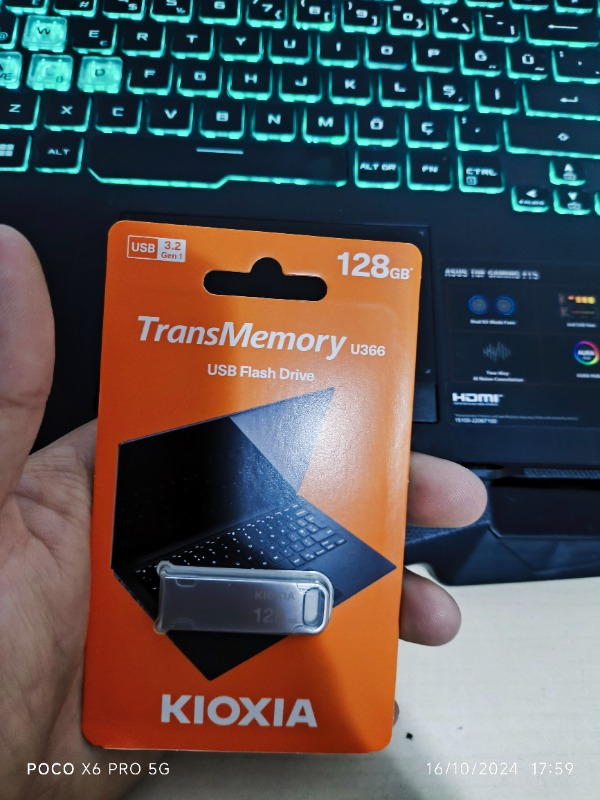 KIOXIA 128GB U366 METAL USB 3.2 GEN 1 BELLEK