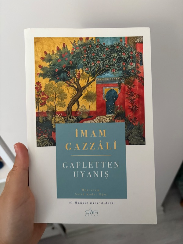 İmam Gazzâlî Gaflet'ten Uyanış Kitabı 112 Sayfa Ciltsiz Türkçe Yayın Evi: Sufi Kitap