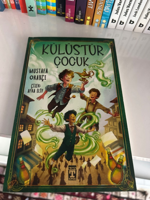 Külüstür Çocuk