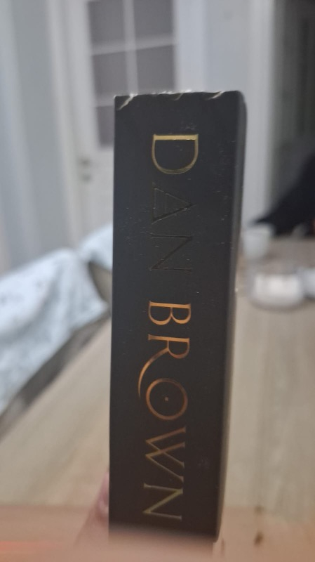 Melekler ve Şeytanlar - Dan Brown (Yeni Kapak)